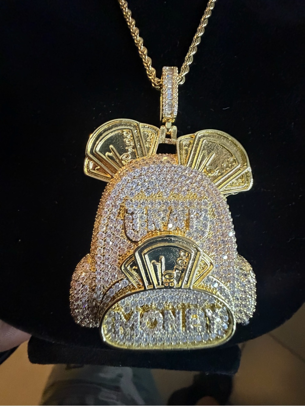 Trap Money Backpack Iced-Out Pendant – 14K Gold Plated + Free 24” Rope Chain